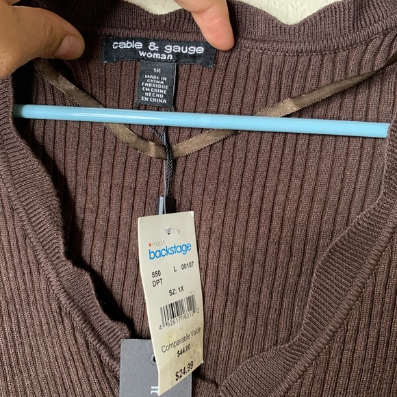 Cable and gauge size 1x  brown sweater - Picture 4 of 5